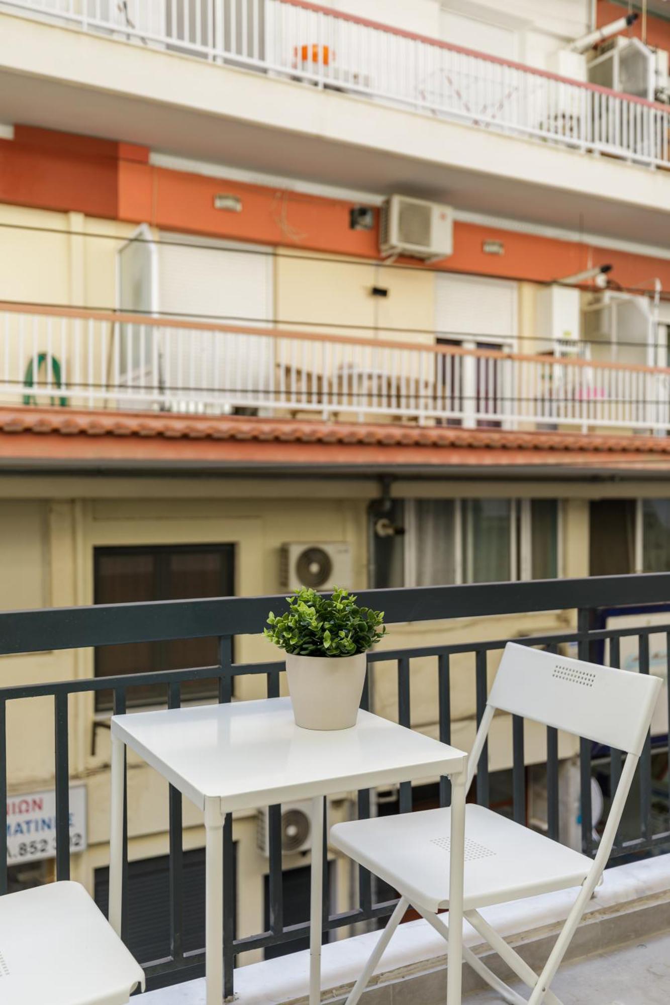 Boat House - Near Papafi Metro Station Apartment Thessaloniki Exterior photo